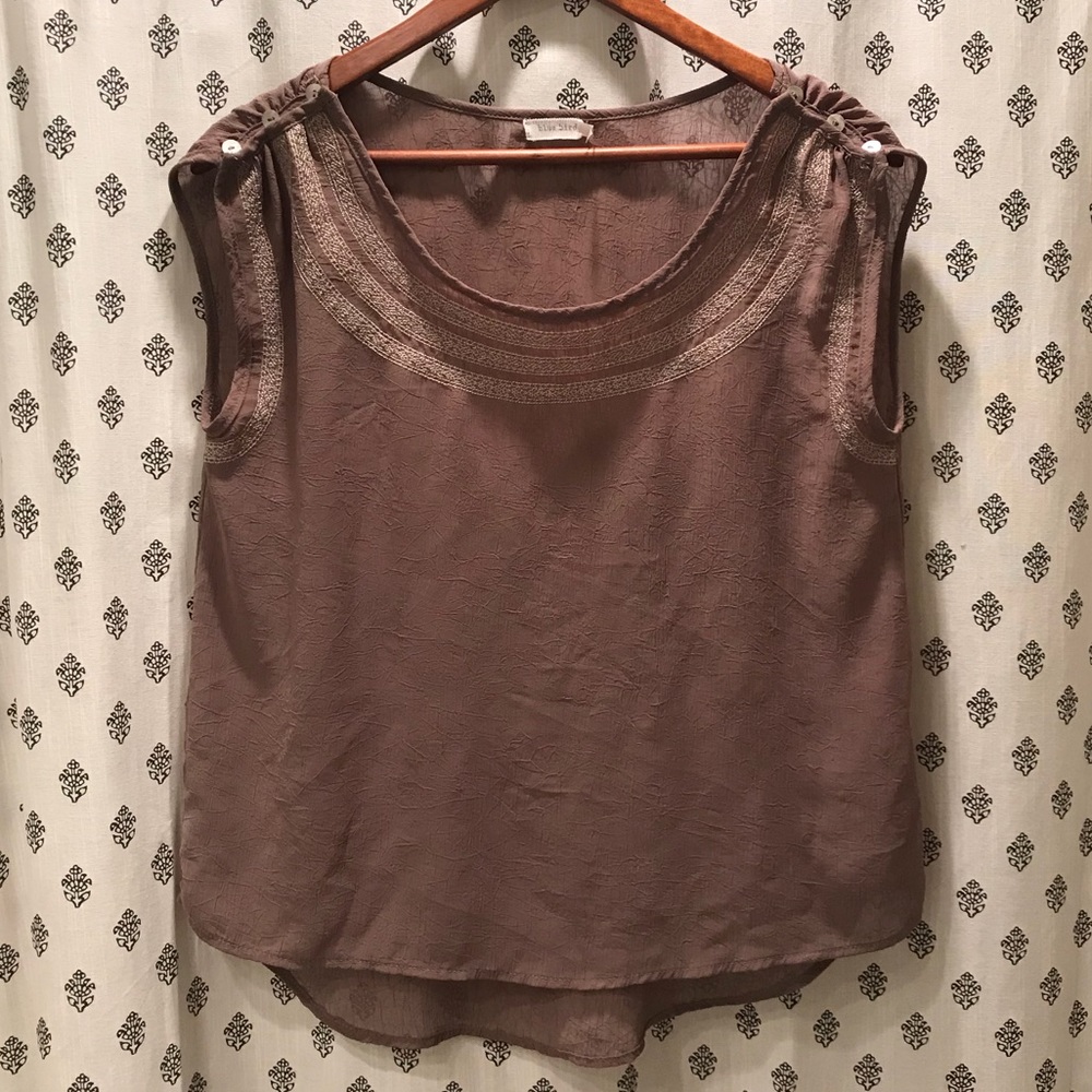Mushroom grey taupe top